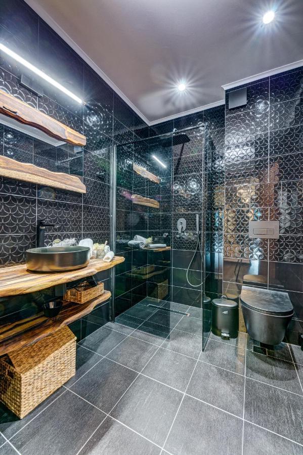 Black Box Studio سموليان المظهر الخارجي الصورة